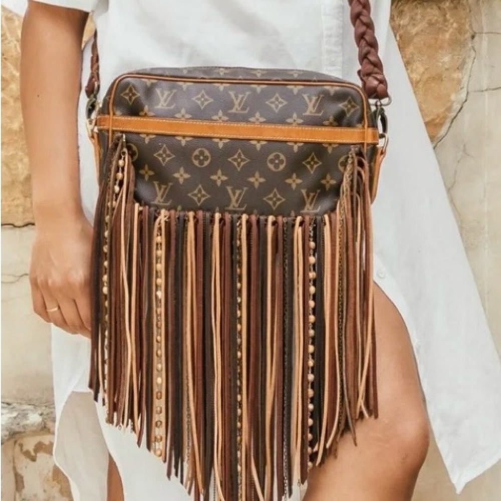 Riviera crossbody bag by Vintage Boho in Dirty Blond color way.